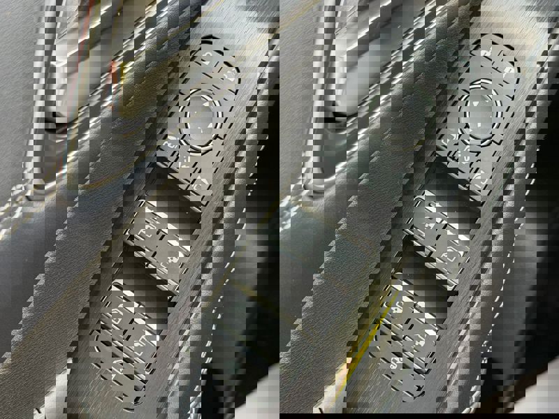 Image Nissan QASHQAI 1.3 158 Tekna Full leds GPS TVA Caméra pano Carplay HUD Sièges élec Régul Clim auto Gtie 1 an